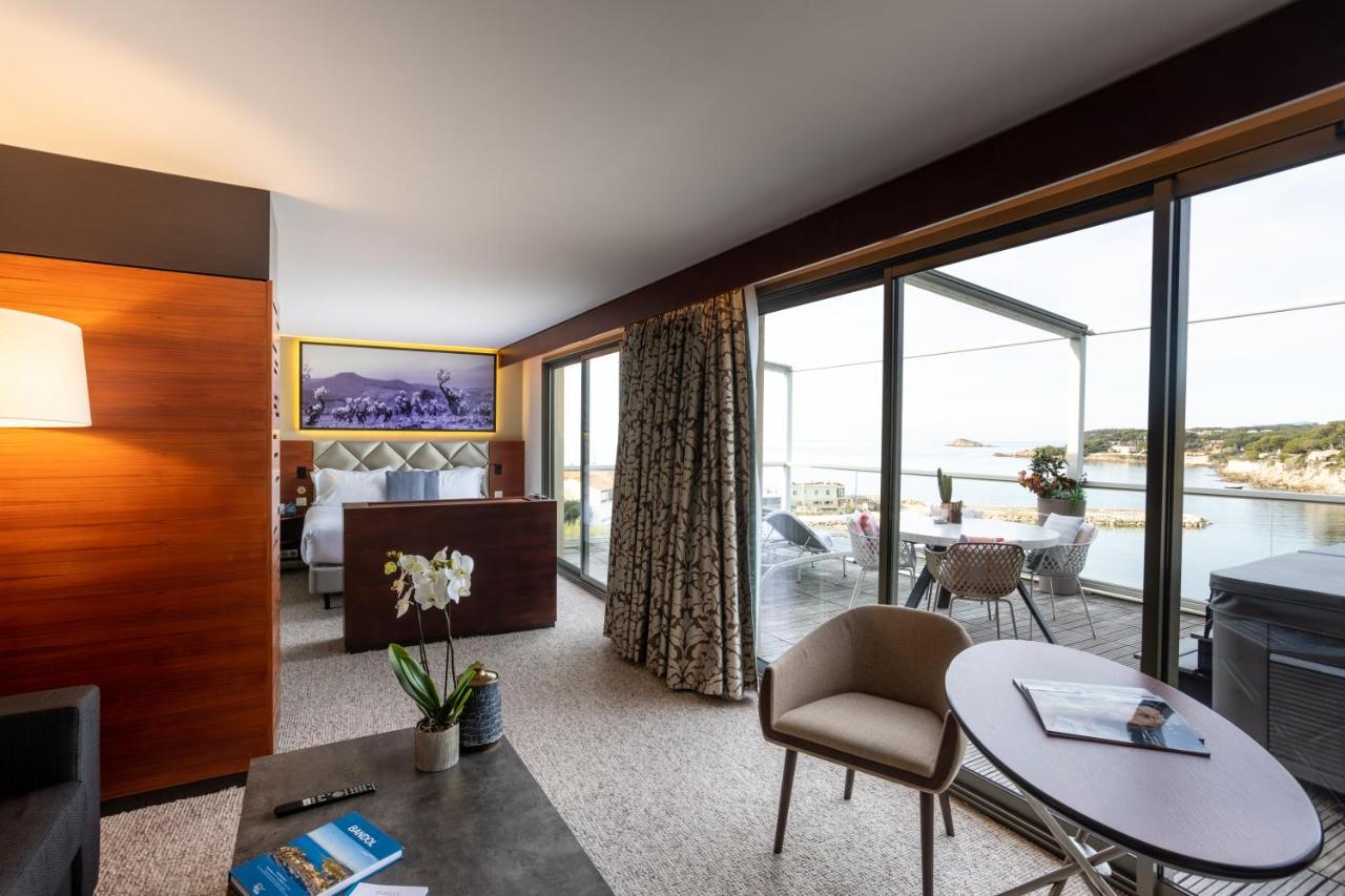 Deluxe Suite,1384738277:JPEG